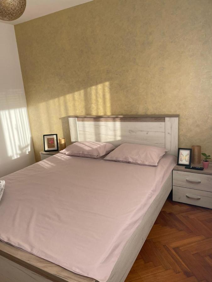 Angels Apartment Oradea Exterior foto